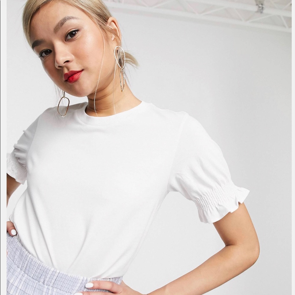 & Other Stories! White Smocked Sleeve T-shirt